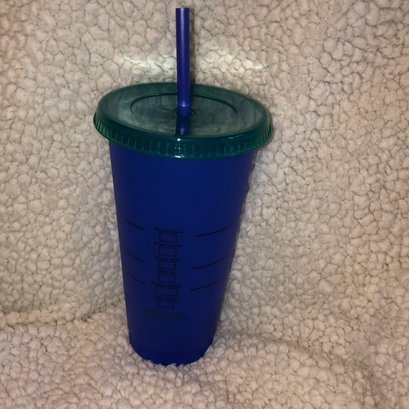 Color changing cup from Starbucks - Picture 3 of 4
